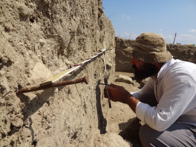 Çanakkale Boğazı 5 bin yıl önce savunma duvarlarıyla korunuyordu